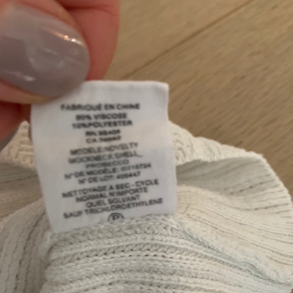 Theory sleeveless top - Picture 5 of 6